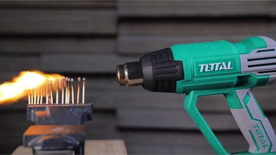 TOTAL SICAK HAVA TABANCASI LED EKRANLI TB200561