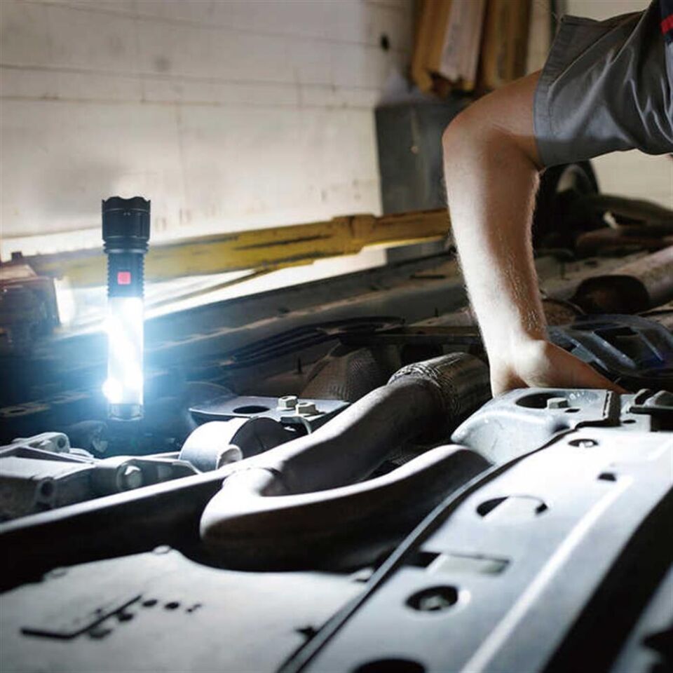 PANTHER EL FENERİ PT-8810