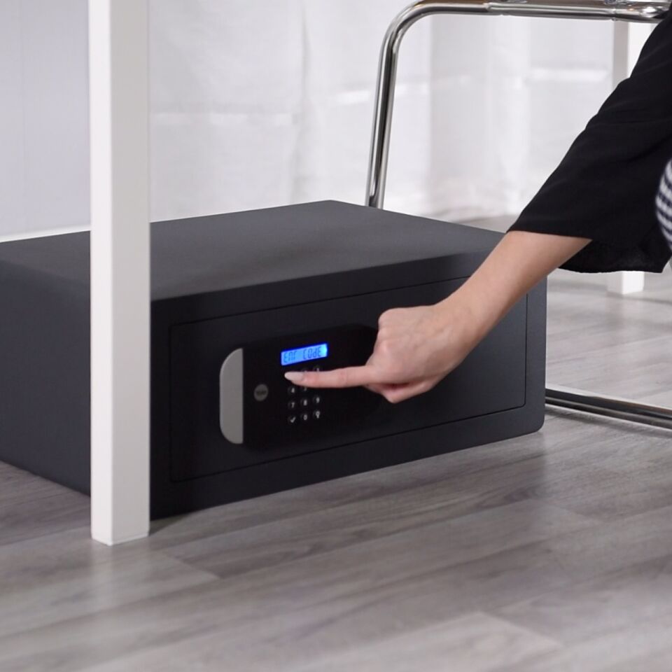 YALE MAKSİMUM GÜVENİK SERTİFİKALI- LAPTOP TİPİ MOTORLU KASA YLEM/200/EG1